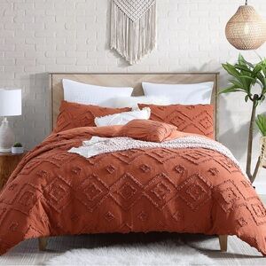 Swift Home Diamond 5-Piece Comforter Set with Shams and Decorative Pillows